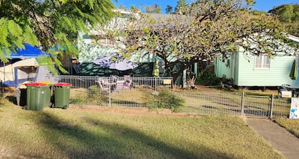 Meyenburg Unit 1 fully self contained, 6 guests, 2 br unit, 1Qb, 1Db, 2 singles
