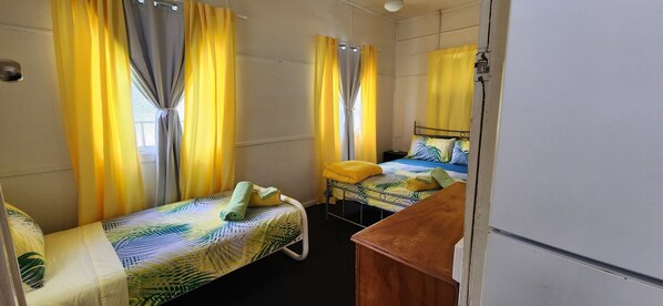 2 Schlafzimmer, Bügeleisen/Bügelbrett, kostenloses WLAN, Bettwäsche
