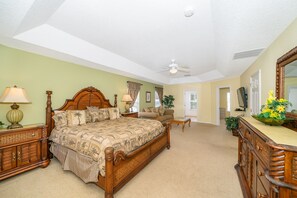 4 Schlafzimmer, Bügeleisen/Bügelbrett, WLAN, Bettwäsche