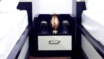 Family Double or Twin Room | Desk, laptop workspace, iron/ironing board, free WiFi