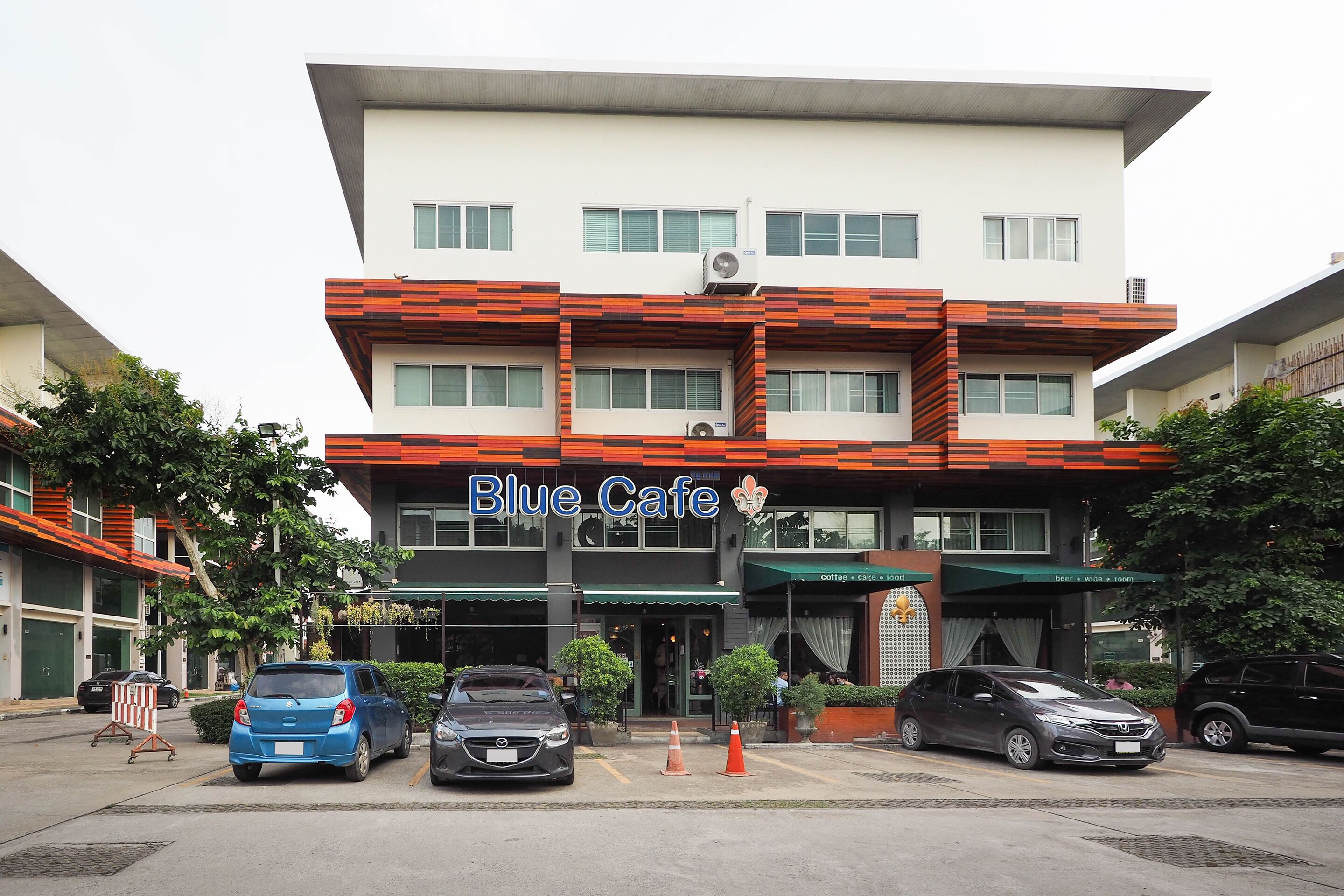Foto - OYO 995 Blue Cafe Apartment