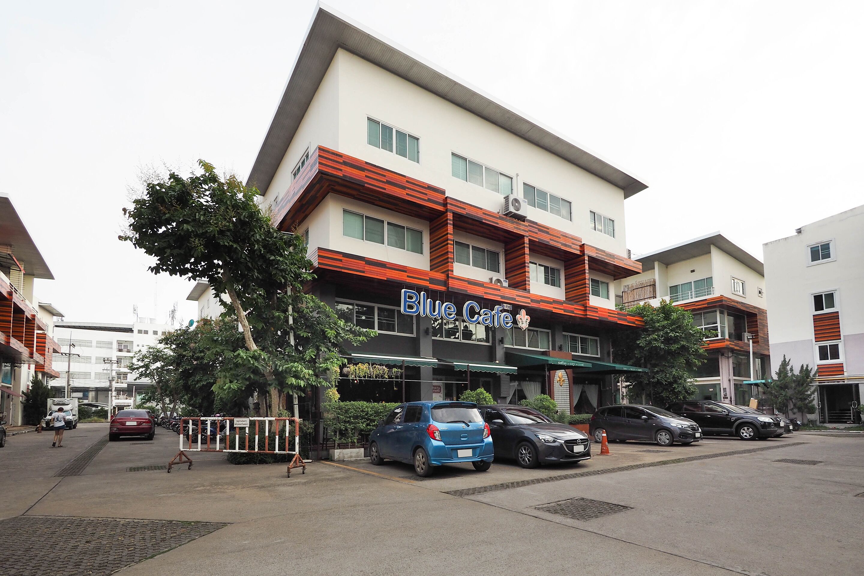 Foto - OYO 995 Blue Cafe Apartment