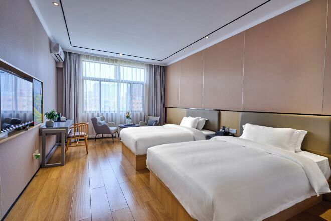 Desk, blackout curtains, free WiFi, bed sheets