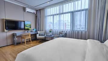 Desk, blackout curtains, free WiFi, bed sheets