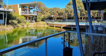 Villa 18 South Shores Resort, Normanville - Impressive Beach Villa with FOXTEL