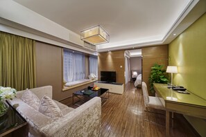 Suíte elite, para não fumantes | Cofres nos quartos, cortinas blackout, Wi-Fi de cortesia, roupa de cama