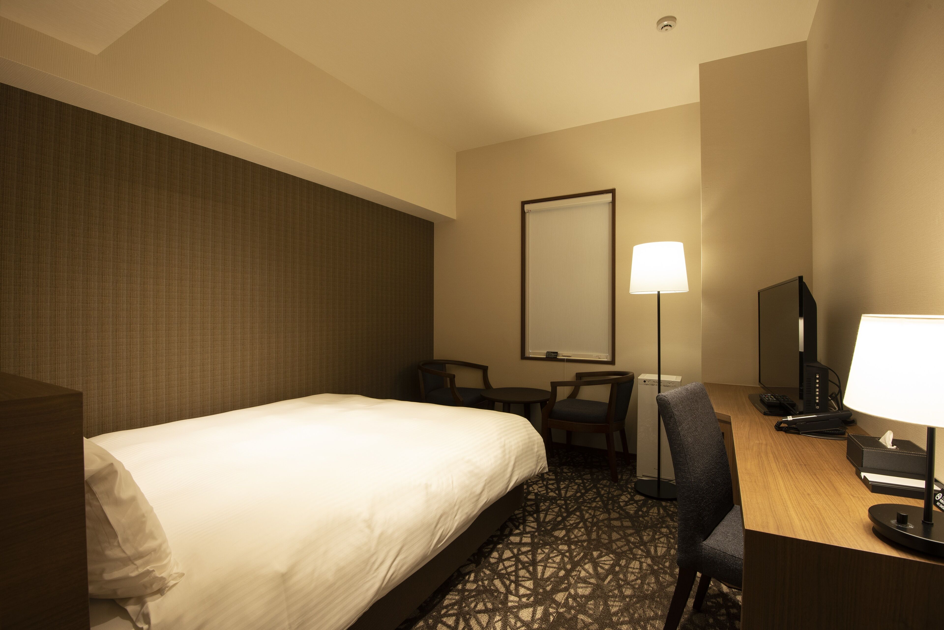 in-room safe, soundproofing, free wifi