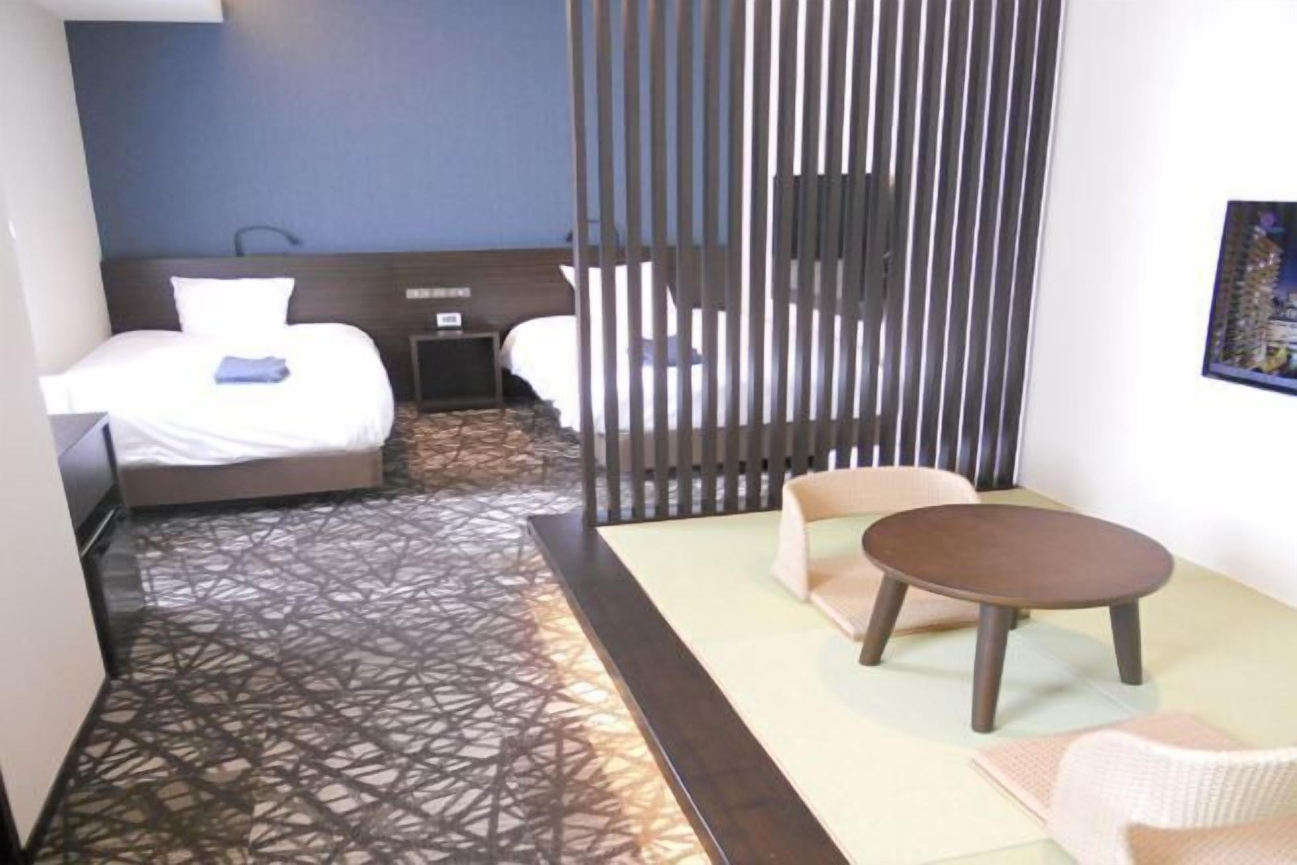 Cofres nos quartos, quartos à prova de som, Wi-Fi de cortesia