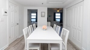 Unclassified image, 2 of 30, button - 593 Ocean View Hollywood Beach (Hollywood)