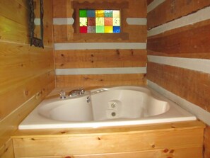 Studio, 1 King Bed (Wildwood Cottage) | Bathroom - Wildwood Cottage (Townsend)