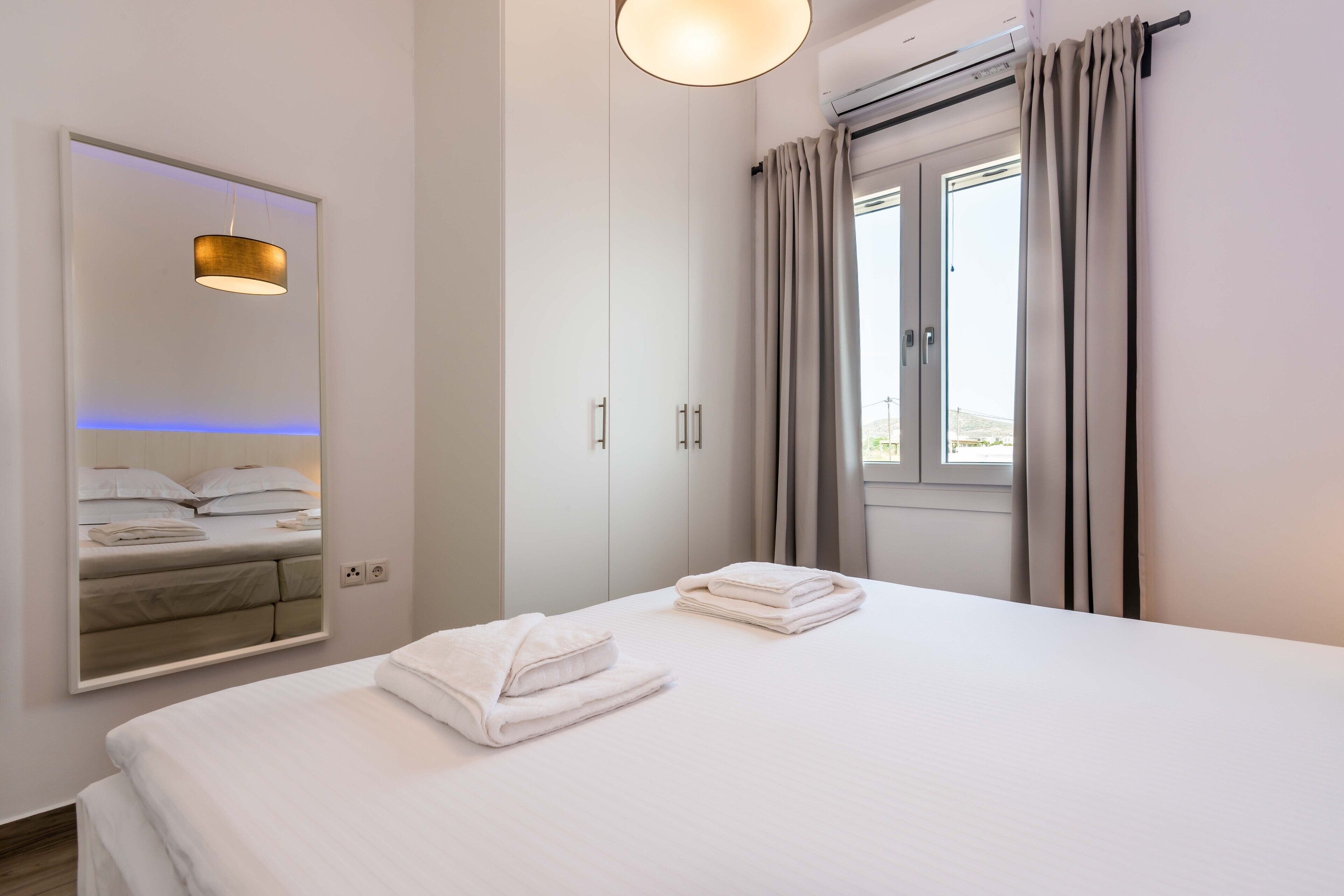 Suite, 3 chambres | Literie de qualité, couette en duvet, lit avec matelas à plateau-coussin