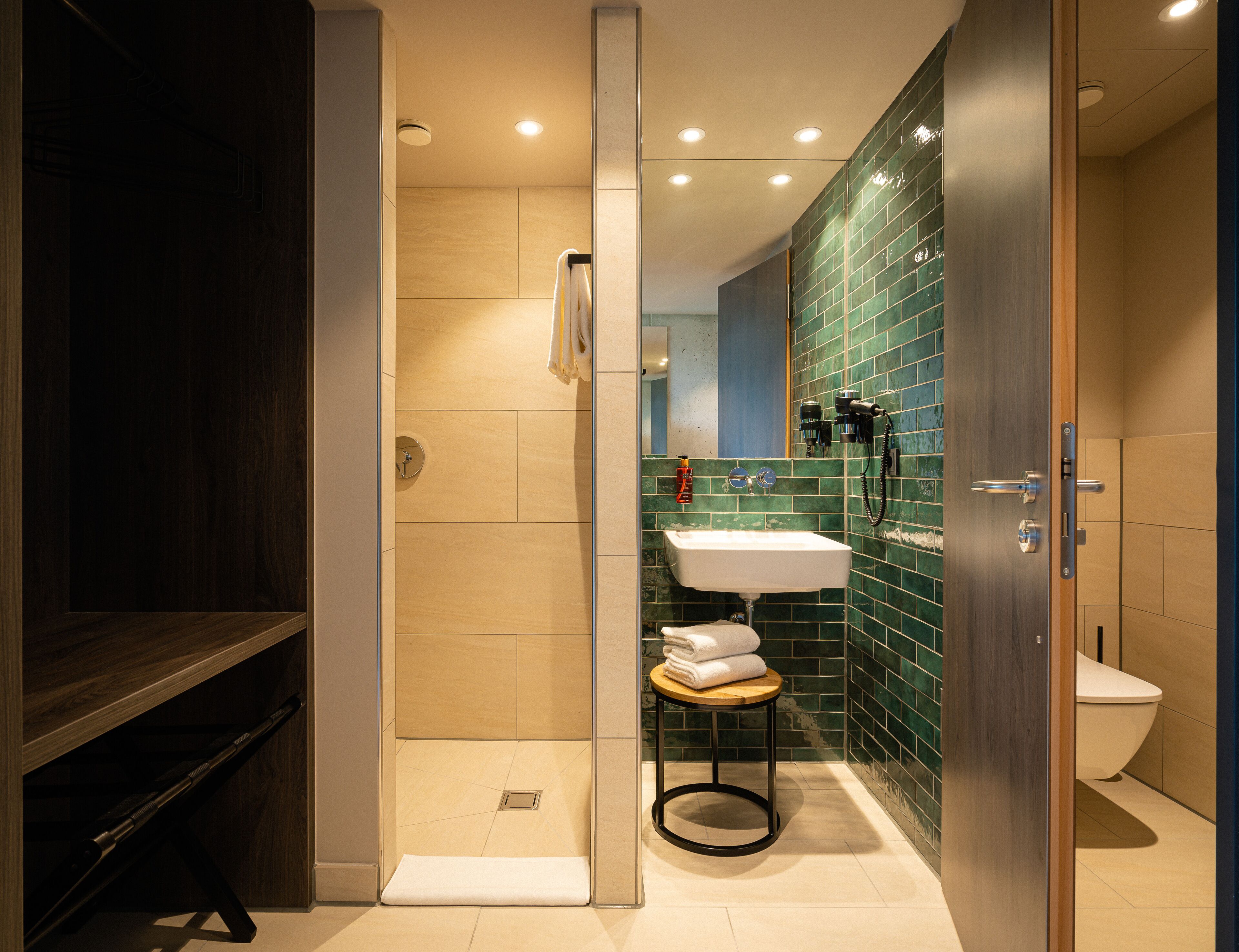 hair dryer, towels, soap, shampoo