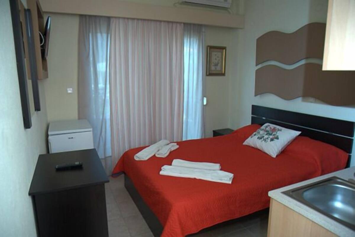 Double Room, Mountain View, Ground Floor (5) | Down duvets, blackout curtains, soundproofing, free WiFi