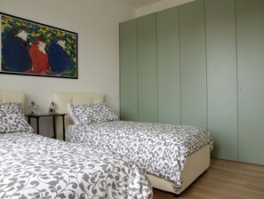 1 bedroom, WiFi, bed sheets