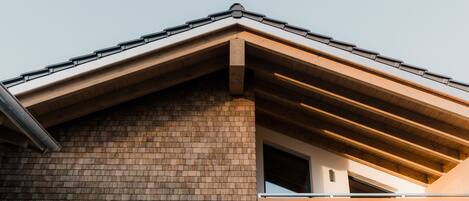 تفاصيل الفندق من الخارج