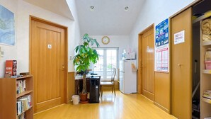 Living area - Crane TSURU (Kushiro)