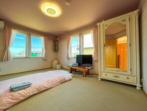 Zimmer (A) | Bügeleisen/Bügelbrett, kostenloses WLAN