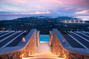 Outdoor pool - Villa Alabaster 240 sqm with private infinity pool & indoors Jacuzzi (Mikonos)