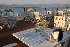 Aamiainen, lounas ja illallinen; turkkilainen keittiö 