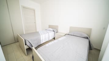 2 bedrooms, in-room safe, soundproofing, free WiFi