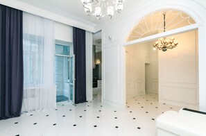 Two bedrooms VIP. 31 Pushkinska st. Center of Kyiv - 3027 | Premium bedding, down duvets, iron/ironing board, free WiFi - Kyiv Apartments (Kyiv)