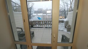 Premium bedding, down duvets, iron/ironing board, free WiFi - Kiev Apartments Rent (Kyiv)
