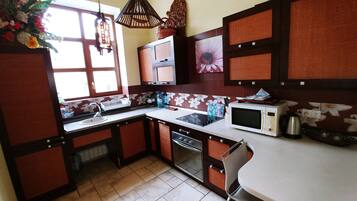 Two bedrooms. Lux. 2 Esplanadna St. Centre of Kiev - 3046 | Private kitchen | Fridge, microwave, stovetop, electric kettle