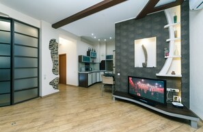 One bedroom. Luxury. 25.Antonovycha str. Centre - 2155 | Sengetøy av topp kvalitet, dundyner og strykejern/-brett