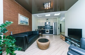 One bedroom. Luxe. 59 Zhylyanska St. DIPLOMAT HALL - 2240 | Sengetøy av topp kvalitet, dundyner og strykejern/-brett