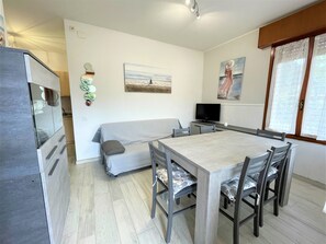 شقة - ٣ غرف نوم (A N. 4) | منطقة المعيشة