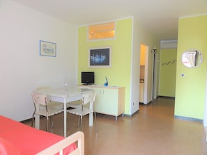 Apartment, 2 Bedrooms (Via Lira 60 C30016) | Living area