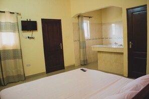 Deluxe Room | Blackout drapes, iron/ironing board, free WiFi, bed sheets