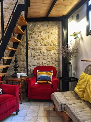 Lobby lounge - Hostal Número Trece - Adults Only - Hostel (Alicante)
