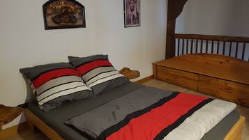 3 Schlafzimmer, Bügeleisen/Bügelbrett, Reisekinderbett, kostenloses WLAN