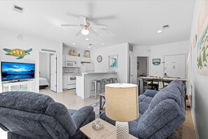 TV - Quiet 2BR Golf Villa in Sunset Beach. (RP3209) (Sunset Beach)