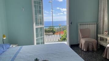 1 bedroom, travel crib, free WiFi