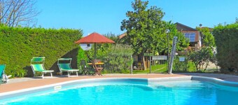 Wonderful private villa for 6 guests with pool, A/C, WIFI, TV and balcony