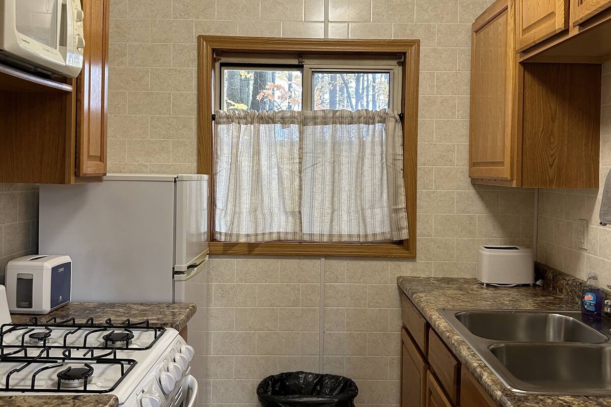 cottage #6 lake life, 2 bedroom | private kitchen | fridge, microwave, coffee/tea maker, toaster