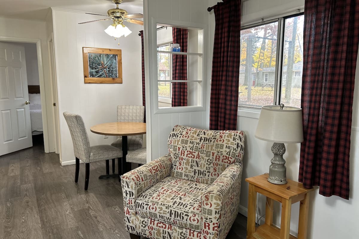 2 bedrooms, free WiFi, bed sheets