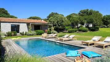 ํ๋ฆฌ๋ฏธ์ ๋น๋ผ, ์นจ์ค 2๊ฐ | ์ ์ฉ ์์์ฅ