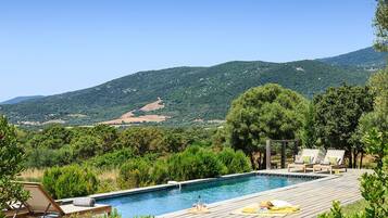 ๋น๋ผ, ์นจ์ค 2๊ฐ, ์ ์ฉ ์์์ฅ | ๊ฐ์ค์์ ๋ณด์ด๋ ์ ๋ง