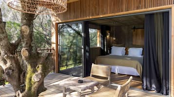 Cabane Confort | 1 chambre, coffres-forts dans les chambres, décoration personnalisée