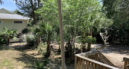 Cabin can sleep 7: 5 Adults and 2 Kids
