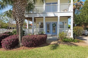 Interior - Lemon Drop Inn (Destin)