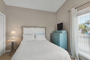 House (3 Bedrooms) | Interior - Lemon Drop Inn (Destin)