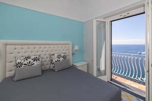 Comfort Apartment, Sea View (accessible by 250 steps) | 1 bedroom, premium bedding, in-room safe, individually decorated