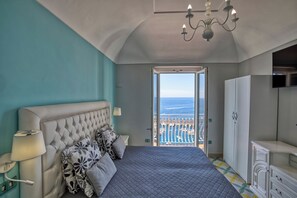 Appartement Confort, vue mer (accessible by 250 steps)