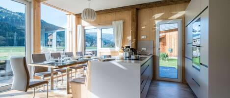Chalet | Private kitchen | High chair