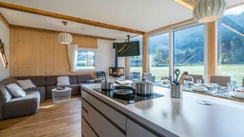 Chalet | Private kitchen | High chair