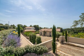 Exterior - Luxury Villa With Private Pool in Cesseras (Cesseras)